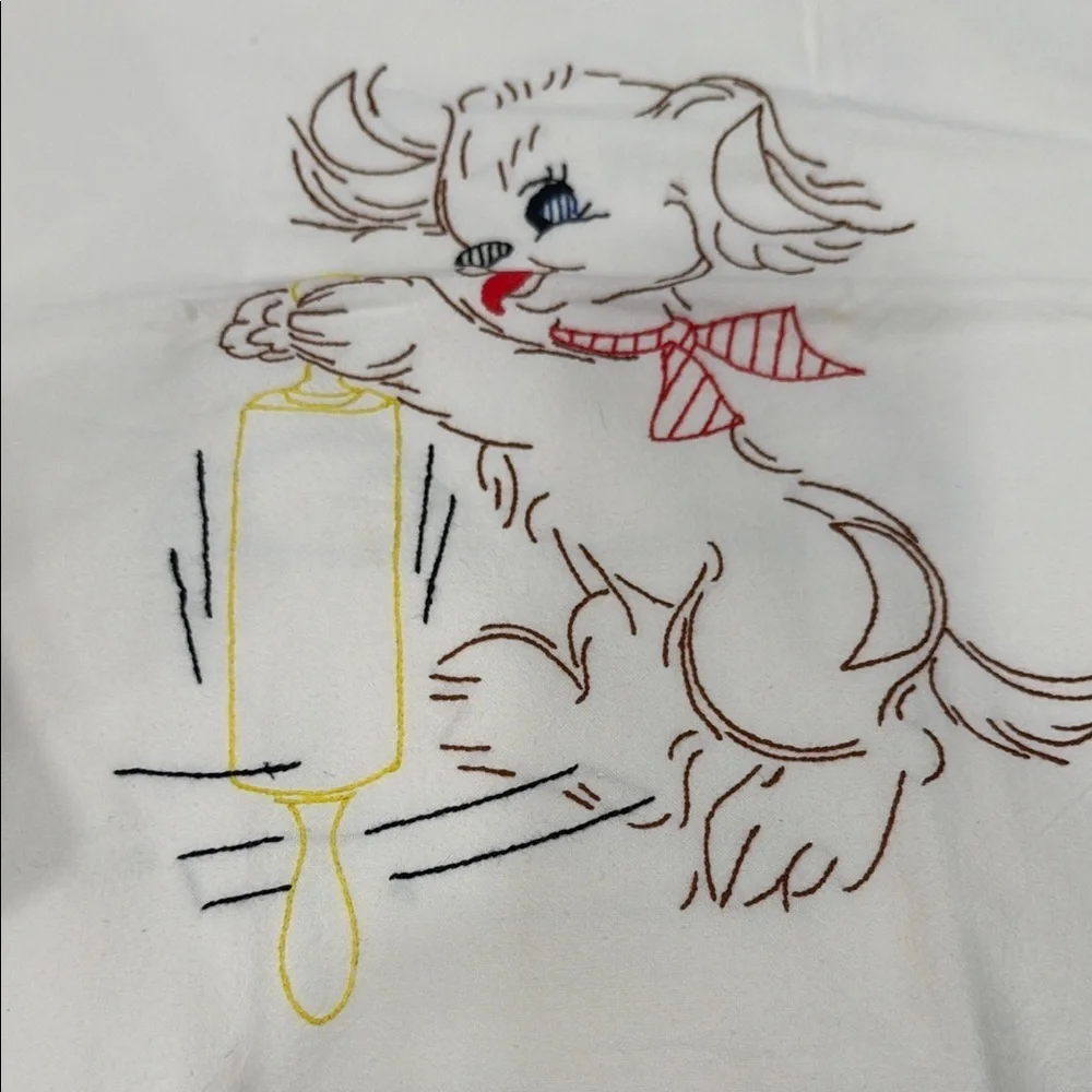 Vintage Embroidered White Flour Sack Cloth Towels.. Puppy Baking/kitchen Design